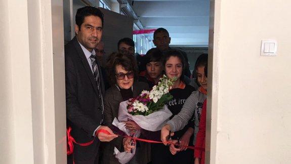 Gökçen Keziban ve Öğretmen Hüsamettin Bayındır Ortaokulu Kütüphane Açılışı Yapıldı
